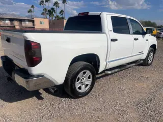 2014 Toyota Tundra SR5