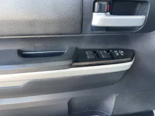 2014 Toyota Tundra SR5