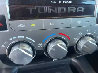 2014 Toyota Tundra SR5