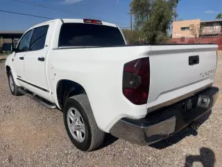 2014 Toyota Tundra SR5
