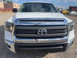 2014 Toyota Tundra SR5