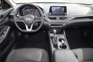 Nissan Altima 2025 2.5 SV 4dr Sedan