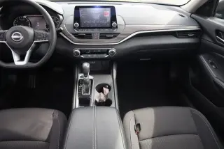 Nissan Altima 2025 2.5 SV 4dr Sedan