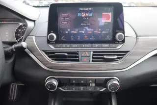 Nissan Altima 2025 2.5 SV 4dr Sedan