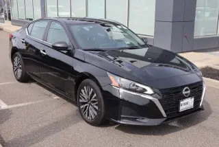 Nissan Altima 2025 2.5 SV 4dr Sedan