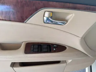 2011 Toyota Avalon