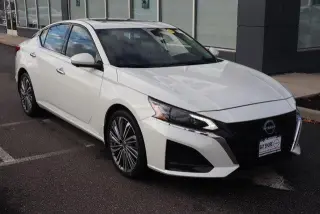 Nissan Altima 2025 2.5 SL 4dr Sedan