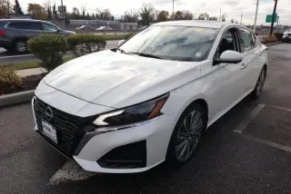 Nissan Altima 2025 2.5 SL 4dr Sedan