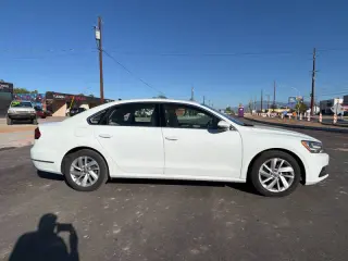 2018 Volkswagen Passat 2.0T SE