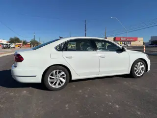 2018 Volkswagen Passat 2.0T SE