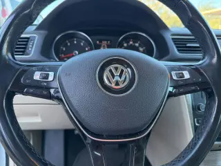 2018 Volkswagen Passat 2.0T SE