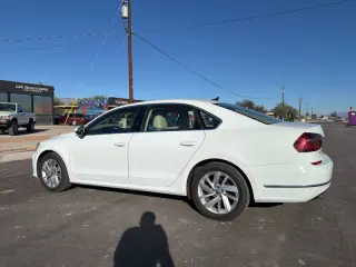 2018 Volkswagen Passat 2.0T SE