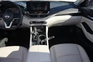 Nissan Altima 2025 2.5 SL 4dr Sedan