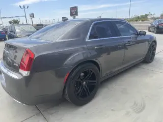 2018 Chrysler 300 Touring