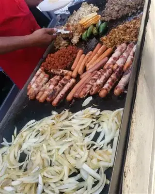 --AAHH QUE TACOS!!