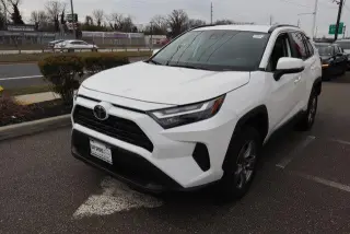 Toyota RAV4 2024 AWD XLE 4dr SUV