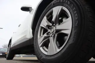 Toyota RAV4 2024 AWD XLE 4dr SUV