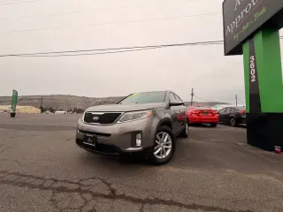 2014 Kia Sorento
LX