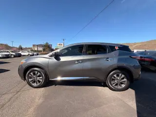 2017 Nissan Murano
S