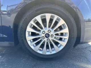 2017 Ford C-MAX Hybrid SE
