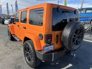 2012 Jeep Wrangler Unlimited Sahara