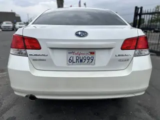 2010 Subaru Legacy 2.5i