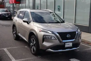 Nissan Rogue 2022 AWD Platinum 4dr Crossover