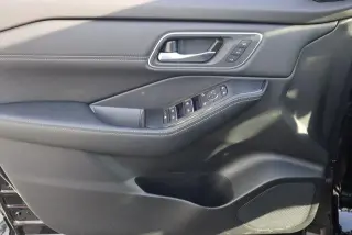 Nissan Rogue 2025 Platinum 4dr Crossover