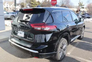 Nissan Rogue 2025 Platinum 4dr Crossover