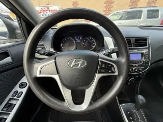 2012 Hyundai Accent GS 5-Door