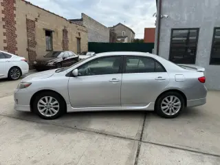 2010 Toyota Corolla Base 5-Speed MT