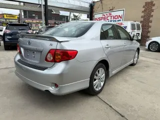 2010 Toyota Corolla Base 5-Speed MT