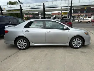 2010 Toyota Corolla Base 5-Speed MT