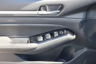 Nissan Altima 2025 2.5 SR 4dr Sedan