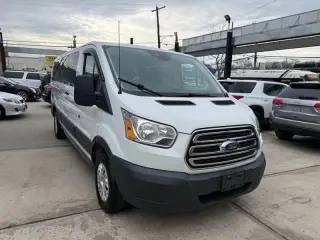 2017 Ford Transit 350 Wagon Low Roof XLT 60/40 Pass. 148-in. WB
