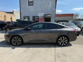 2015 Chrysler 200 S AWD