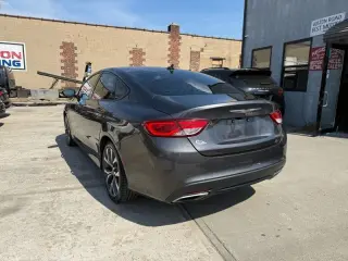 2015 Chrysler 200 S AWD