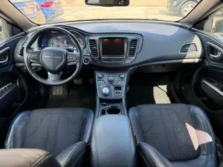 2015 Chrysler 200 S AWD
