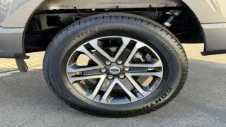 Ford F-150 2023 4x4 XL 4dr SuperCrew 5.5 ft. SB