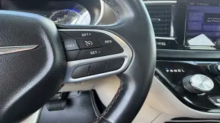 Chrysler Pacifica 2017 Touring-L 4dr Mini-Van