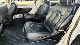 Chrysler Pacifica 2017 Touring-L 4dr Mini-Van
