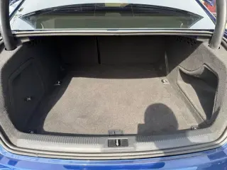 2015 Audi A4 2.0T Sedan quattro Tiptronic