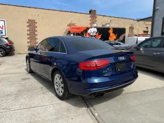 2015 Audi A4 2.0T Sedan quattro Tiptronic