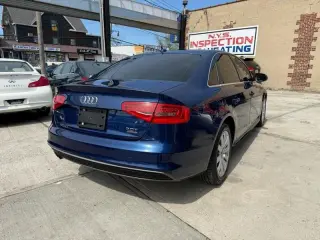 2015 Audi A4 2.0T Sedan quattro Tiptronic