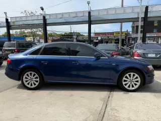 2015 Audi A4 2.0T Sedan quattro Tiptronic