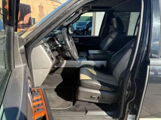 2010 Ford Expedition Eddie Bauer 4WD
