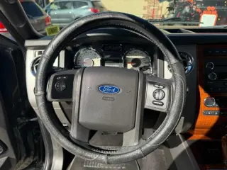 2010 Ford Expedition Eddie Bauer 4WD