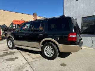 2010 Ford Expedition Eddie Bauer 4WD