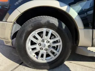 2010 Ford Expedition Eddie Bauer 4WD