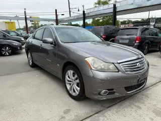 2009 Infiniti M M35x